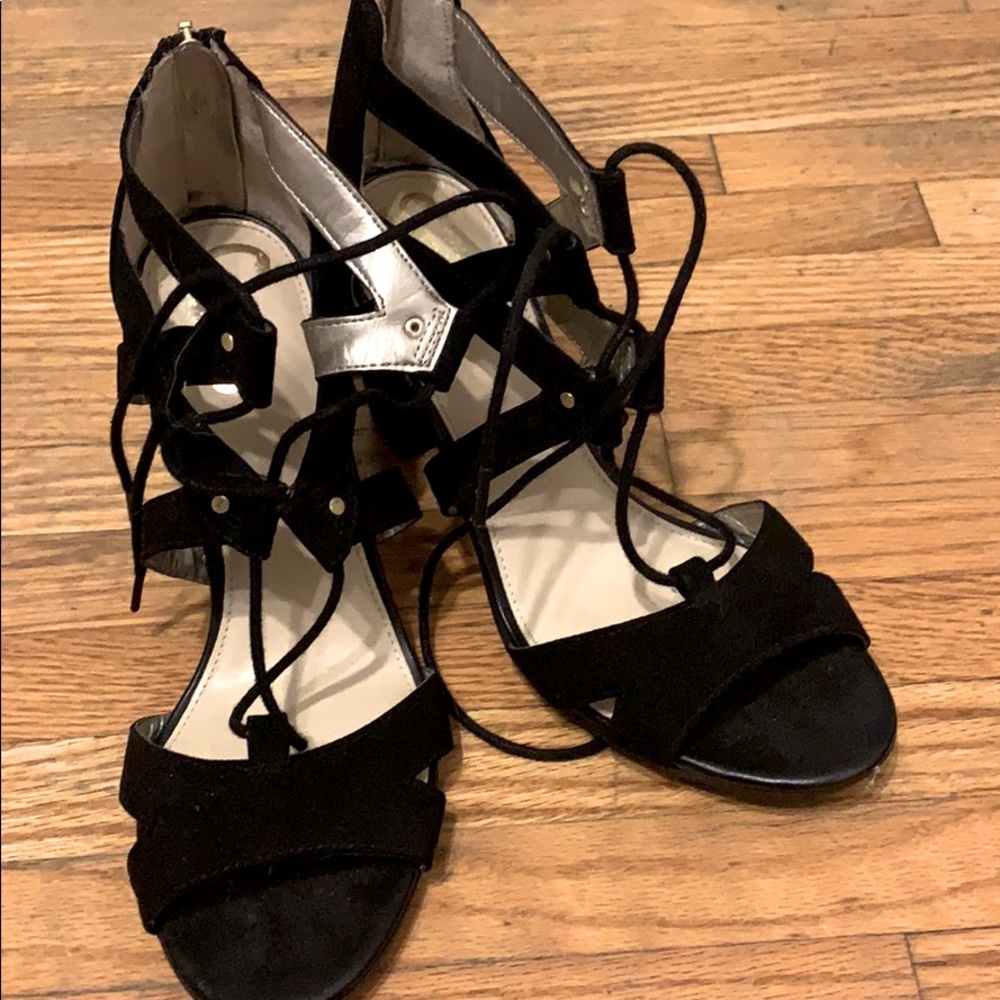 Black high heels with string